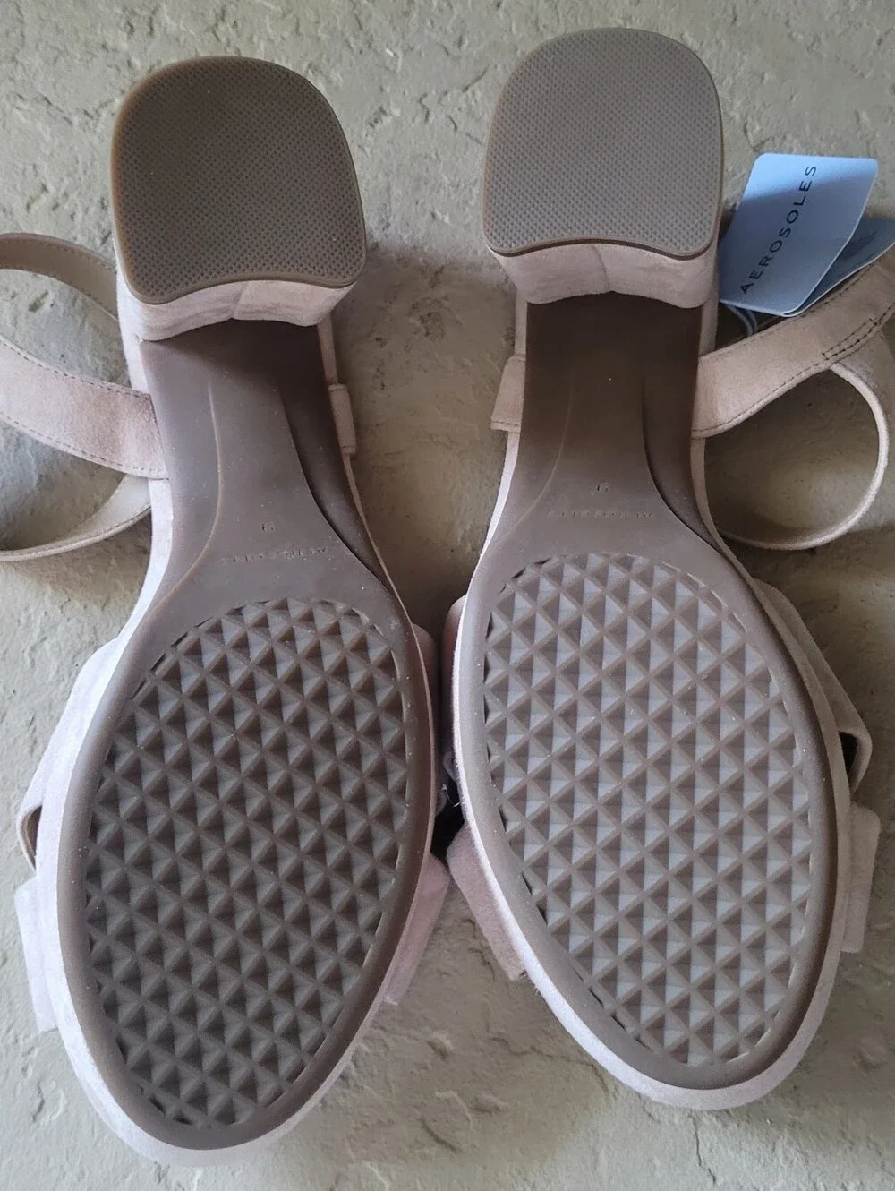 Size 9 Aerosoles Cosmos Platform Beige Faux-Suede Block Heel Women Sandals